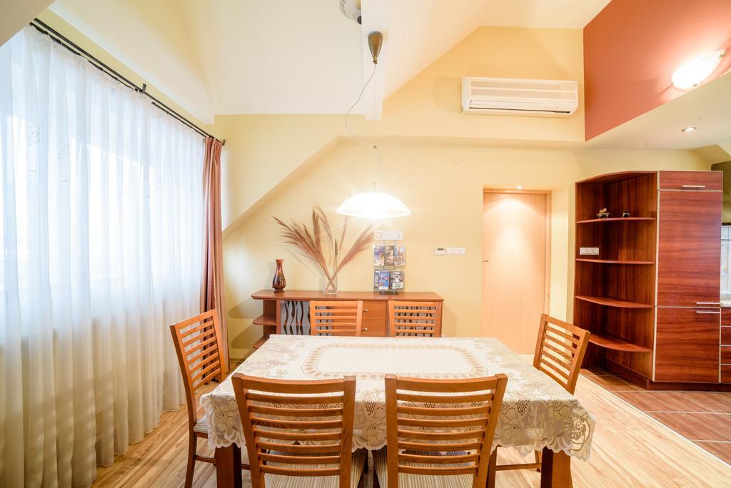 Park Apartment Krasków Dış mekan fotoğraf