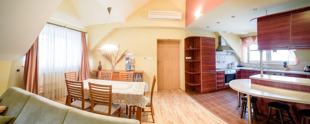 Park Apartment Krasków Dış mekan fotoğraf